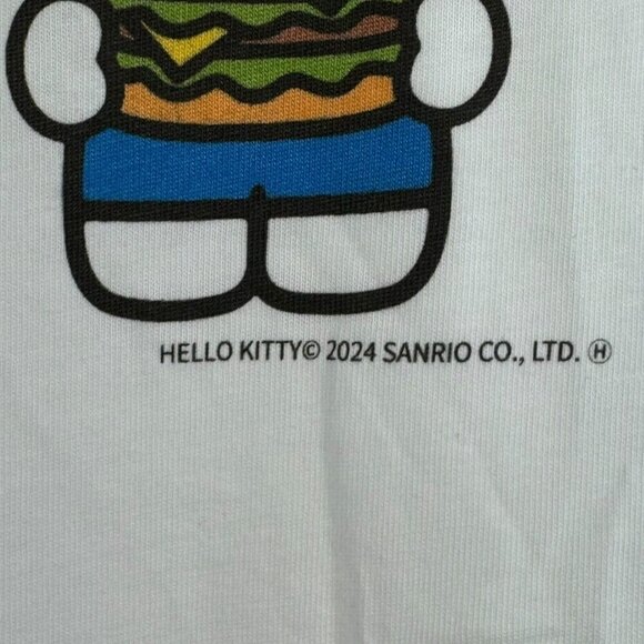 UNIQLO UT Sanrio Hello Kitty Japan Kawaii Graphic Print Short Sleeve T-Shirt XL - Picture 5 of 9